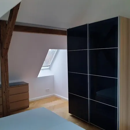 Helle Dachgeschosswohnung Am Weinberg-campus Διαμέρισμα