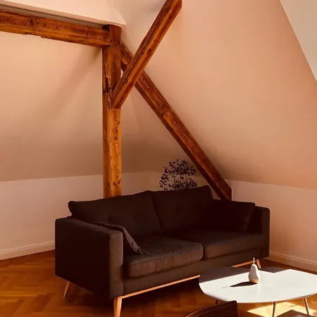 Διαμέρισμα Helle Dachgeschosswohnung Am Weinberg-campus *